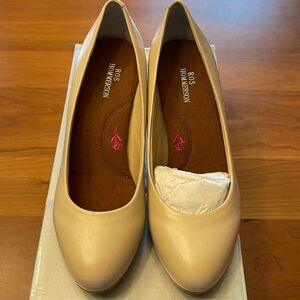 Ros Hommerson Bone Valera Pumps Sz 5